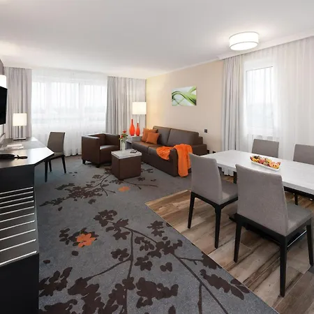 아파트호텔 Maseven Si Centrum Ehem Si-suites 4*