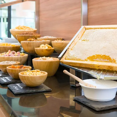 Maseven Si Centrum Ehem Si-suites アパートホテル 4*