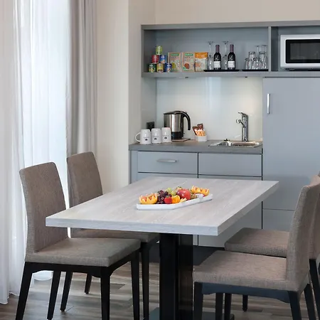 شقة فندقية Maseven Si Centrum Ehem Si-suites 4*